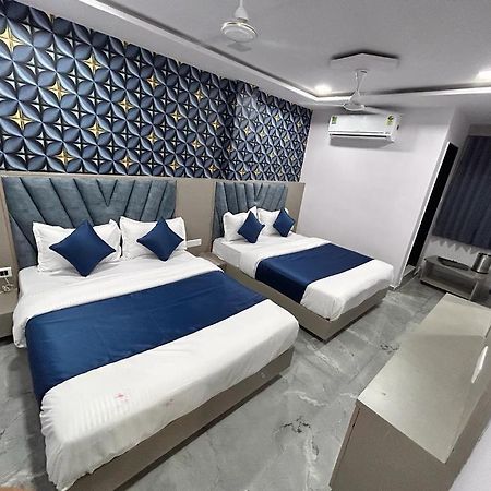 Hotel Kingdom Γκαντχιναγκάρ Εξωτερικό φωτογραφία