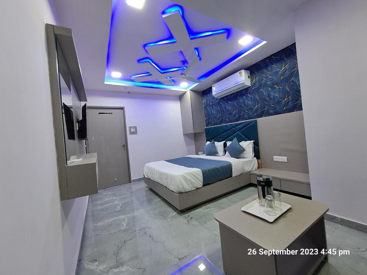 Hotel Kingdom Γκαντχιναγκάρ Εξωτερικό φωτογραφία