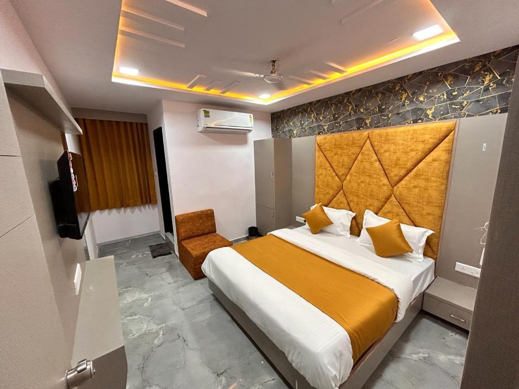 Hotel Kingdom Γκαντχιναγκάρ Εξωτερικό φωτογραφία