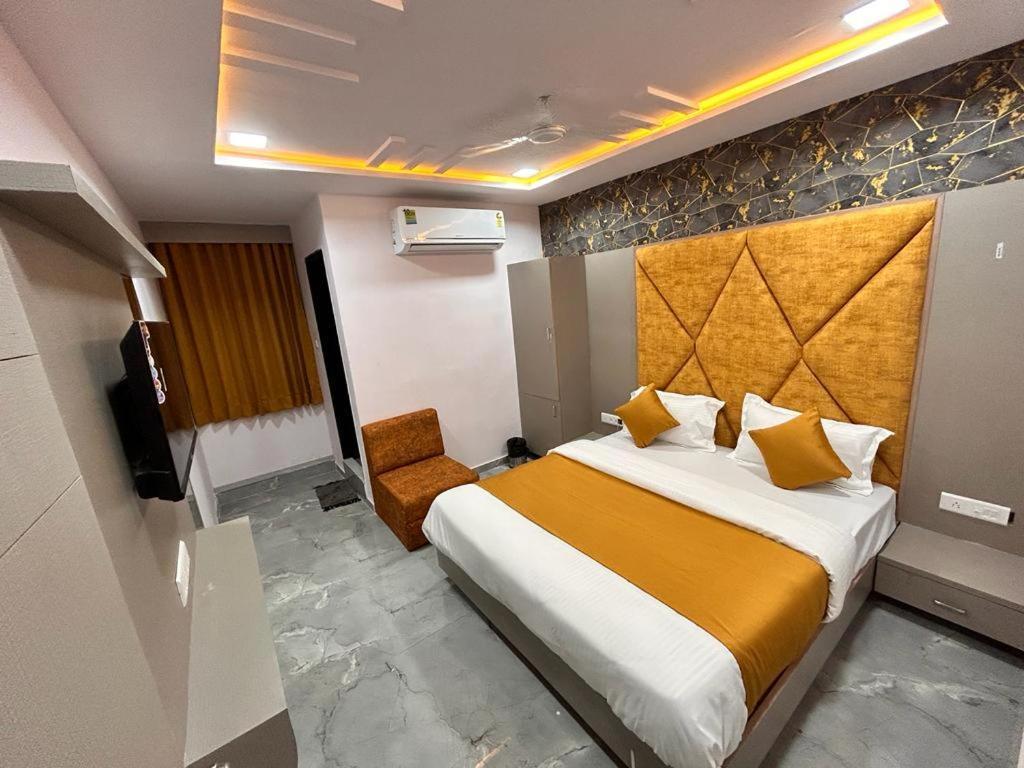 Hotel Kingdom Γκαντχιναγκάρ Εξωτερικό φωτογραφία